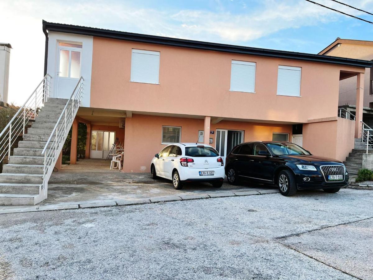 Apartmani Zuti Neum Exterior foto
